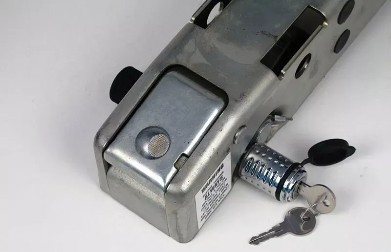 Clyde T Johnson Association - RC4 -2-1/2' COUPLER LOCK