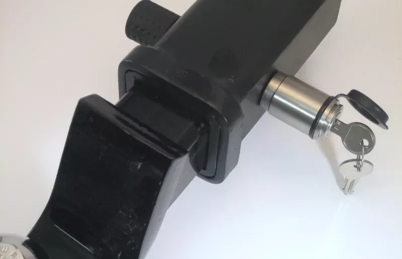 Clyde T Johnson Association - RH3-SS -2' RECEIVER HITCH LOCK SS